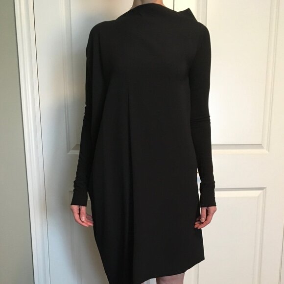 French black silk sculptural cocoon dress, US 6, NWOT - Picture 2 of 13
